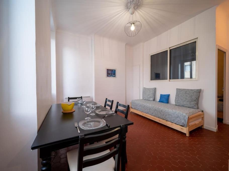 Appartement Tout Equipe 4 Couchages Belle De Mai Marsella Exterior foto
